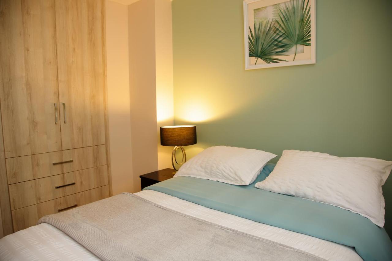 Wanderlot - Departamento Leganza - Penthouse Lujoso Daire Riobamba Dış mekan fotoğraf