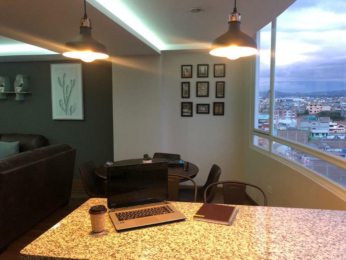 Wanderlot - Departamento Leganza - Penthouse Lujoso Daire Riobamba Dış mekan fotoğraf