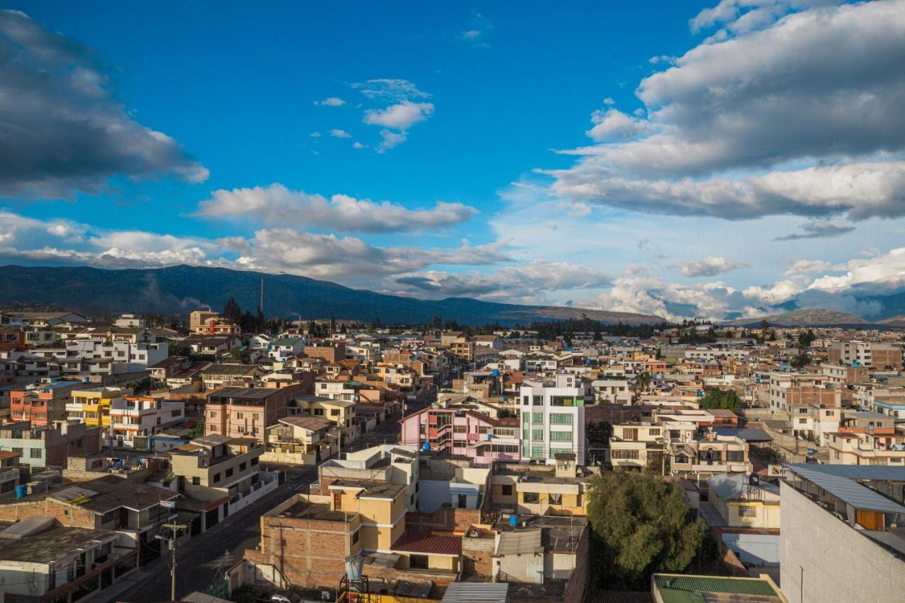 Wanderlot - Departamento Leganza - Penthouse Lujoso Daire Riobamba Dış mekan fotoğraf